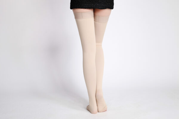 Compression Stocking Thigh CCL1 Stocking Varises - Gambar 4